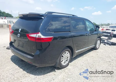 2016 Toyota Sienna Xle 8 Passenger z USA, uszkodzony, nr VIN 5TDYK3DCXGS748104